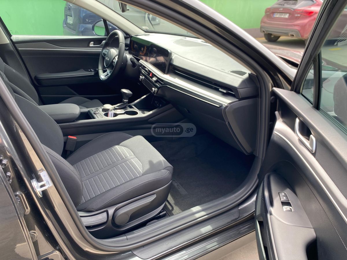 Kia K5 - фото 13
