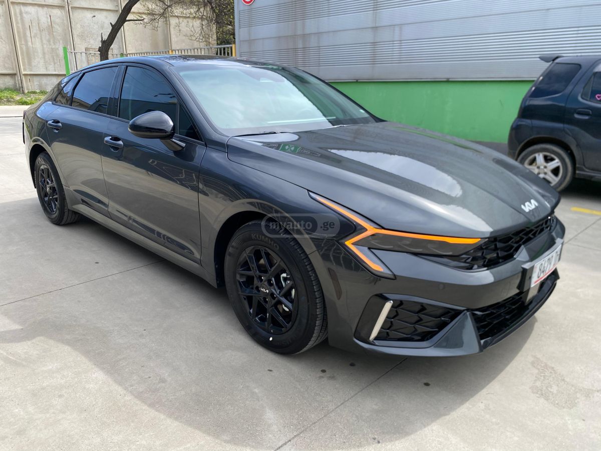 Kia K5 - фото 6
