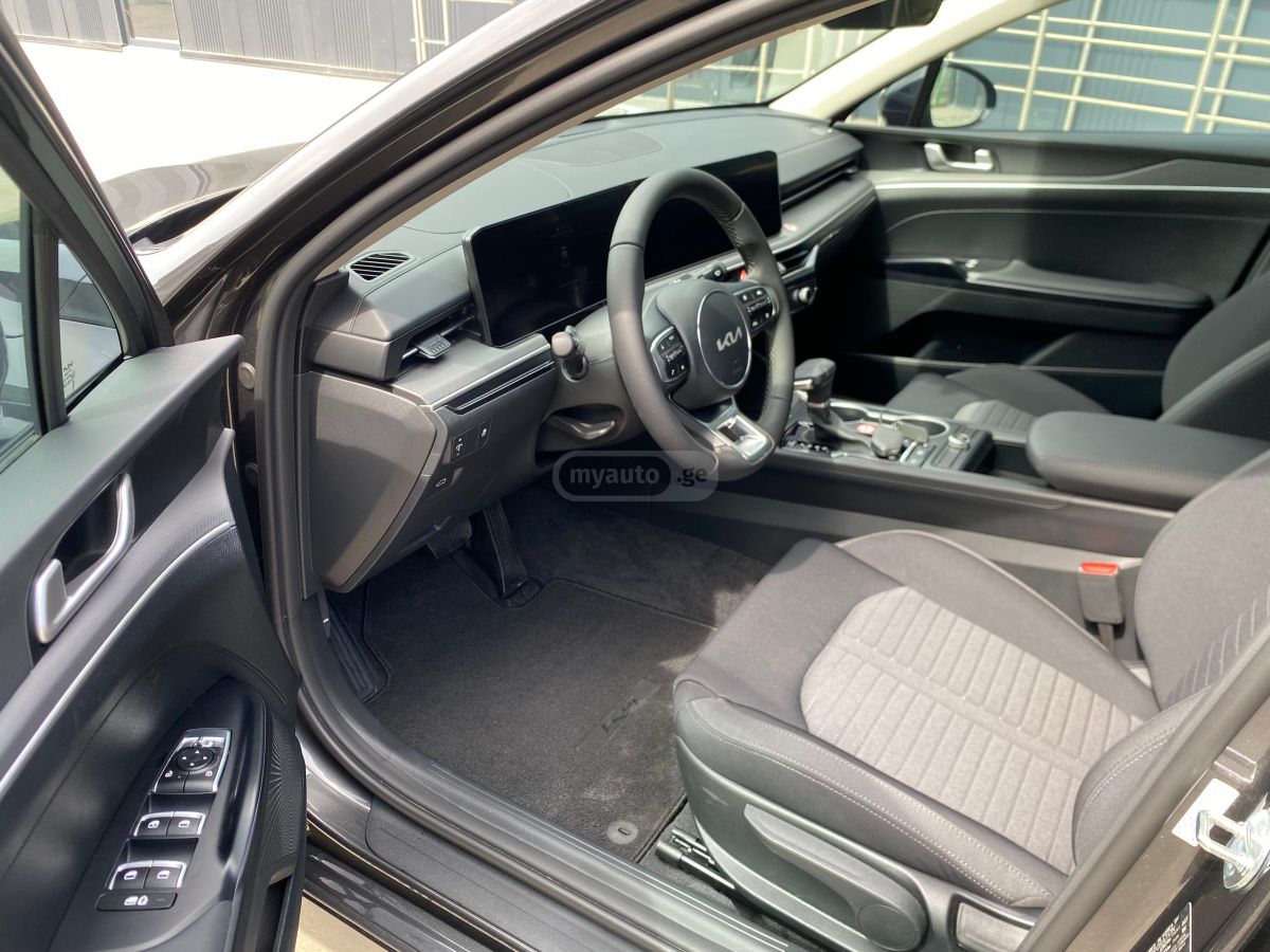 Kia K5 - фото 7