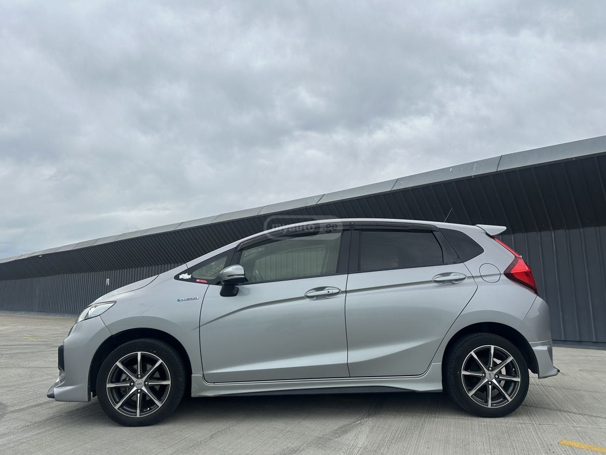 Honda FIT - фото 4