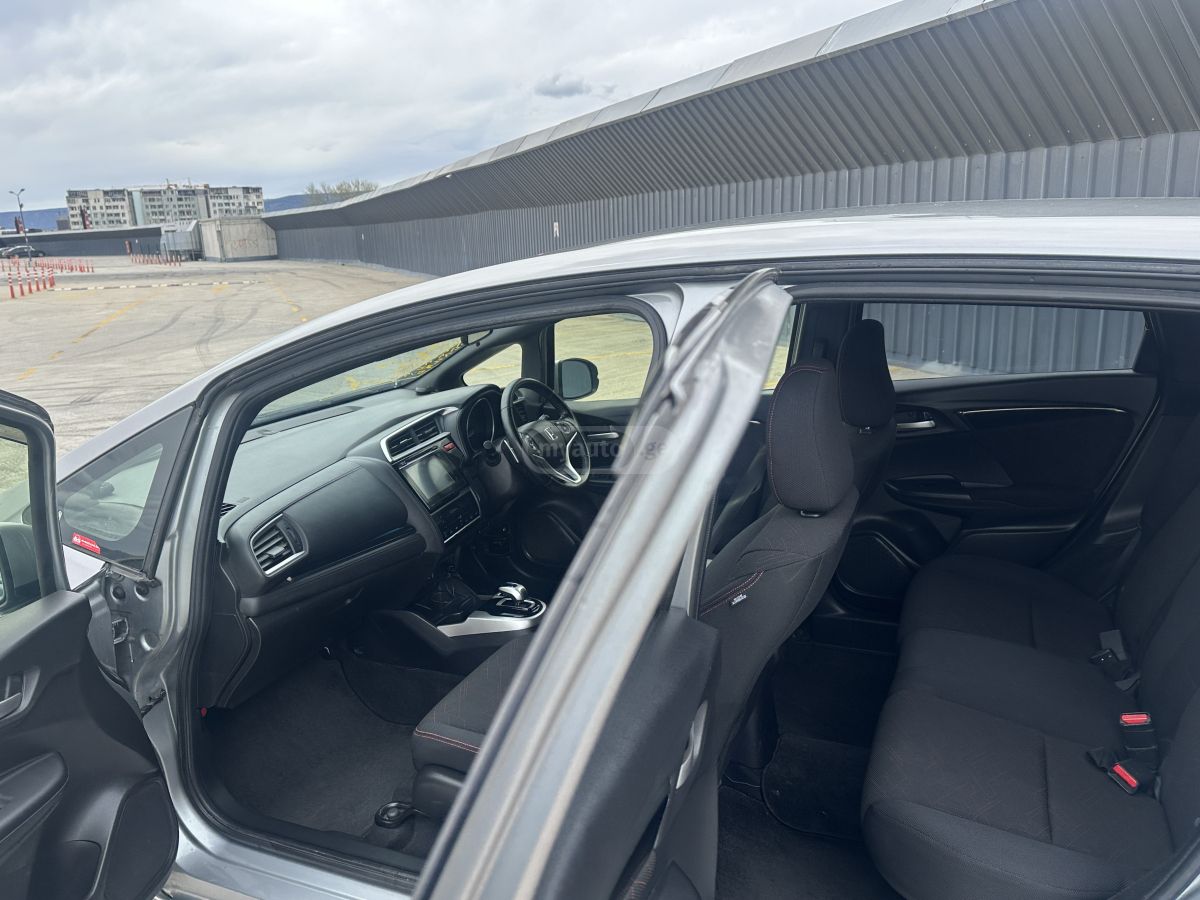 Honda FIT - фото 9