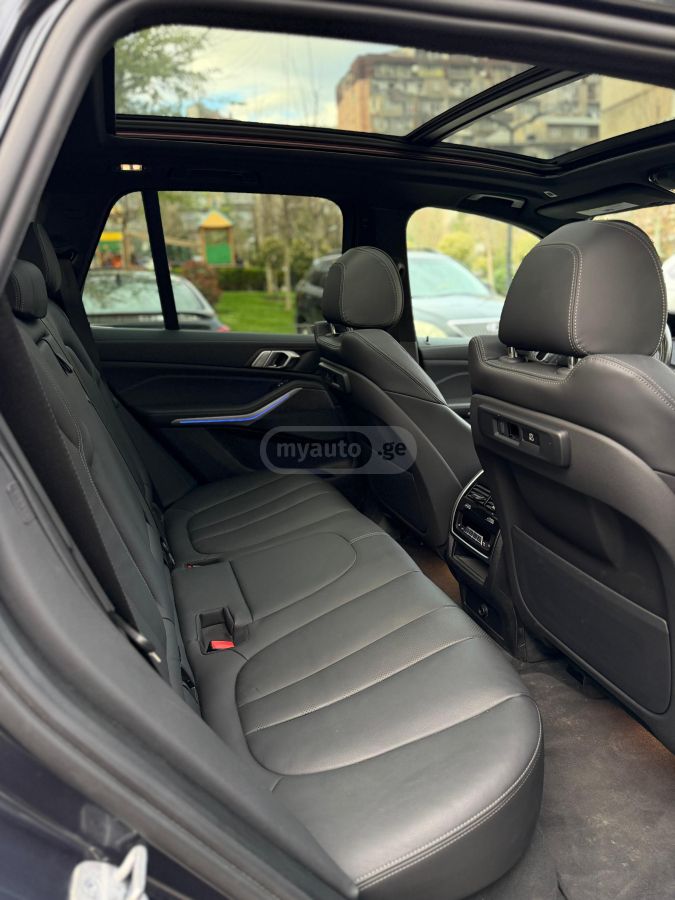 BMW X5 - фото 12
