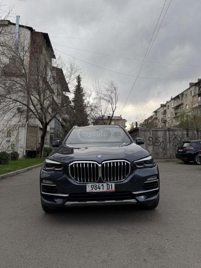 BMW X5 - фото 3
