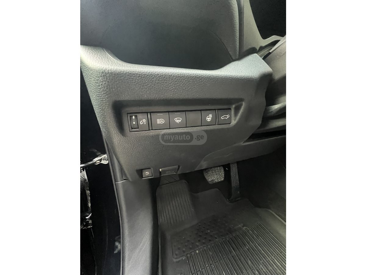 Toyota RAV 4 - фото 11