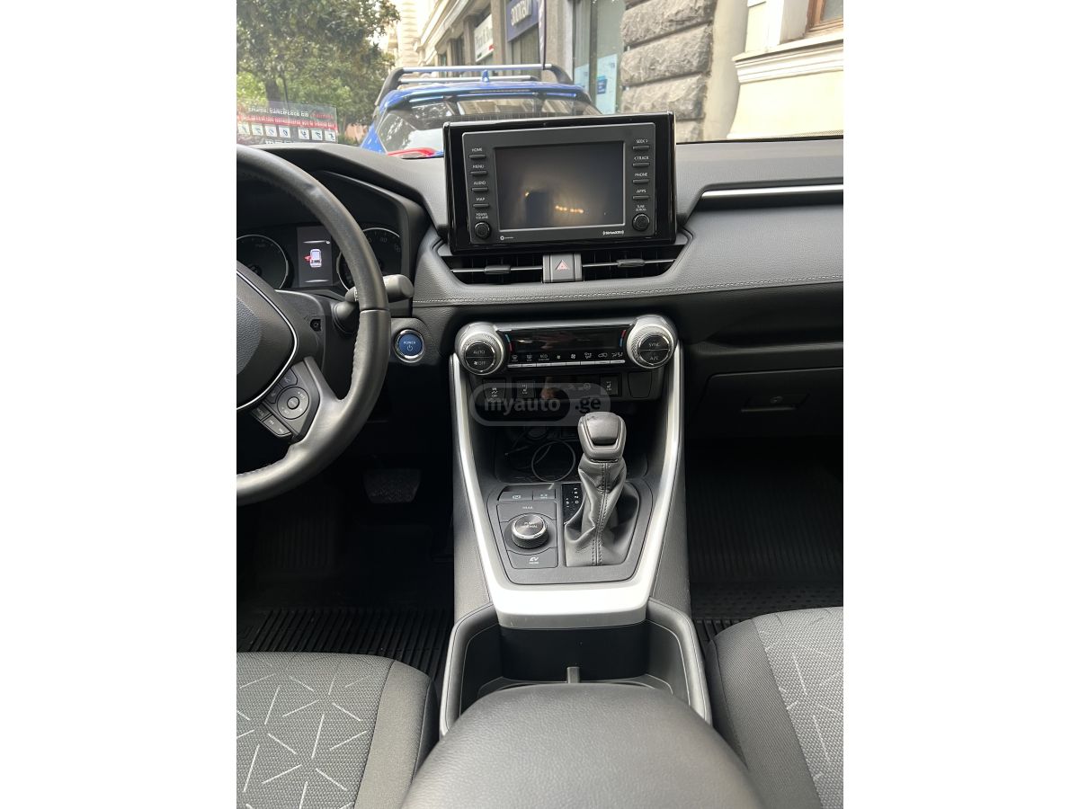 Toyota RAV 4 - фото 12