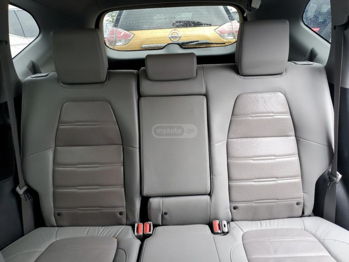 Honda CR-V - фото 10