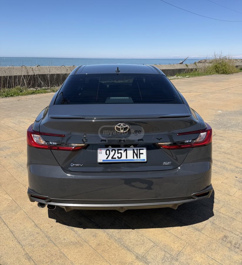 Toyota Camry - фото 6