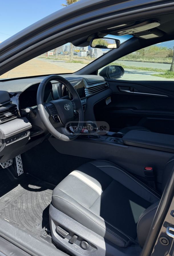 Toyota Camry - фото 8