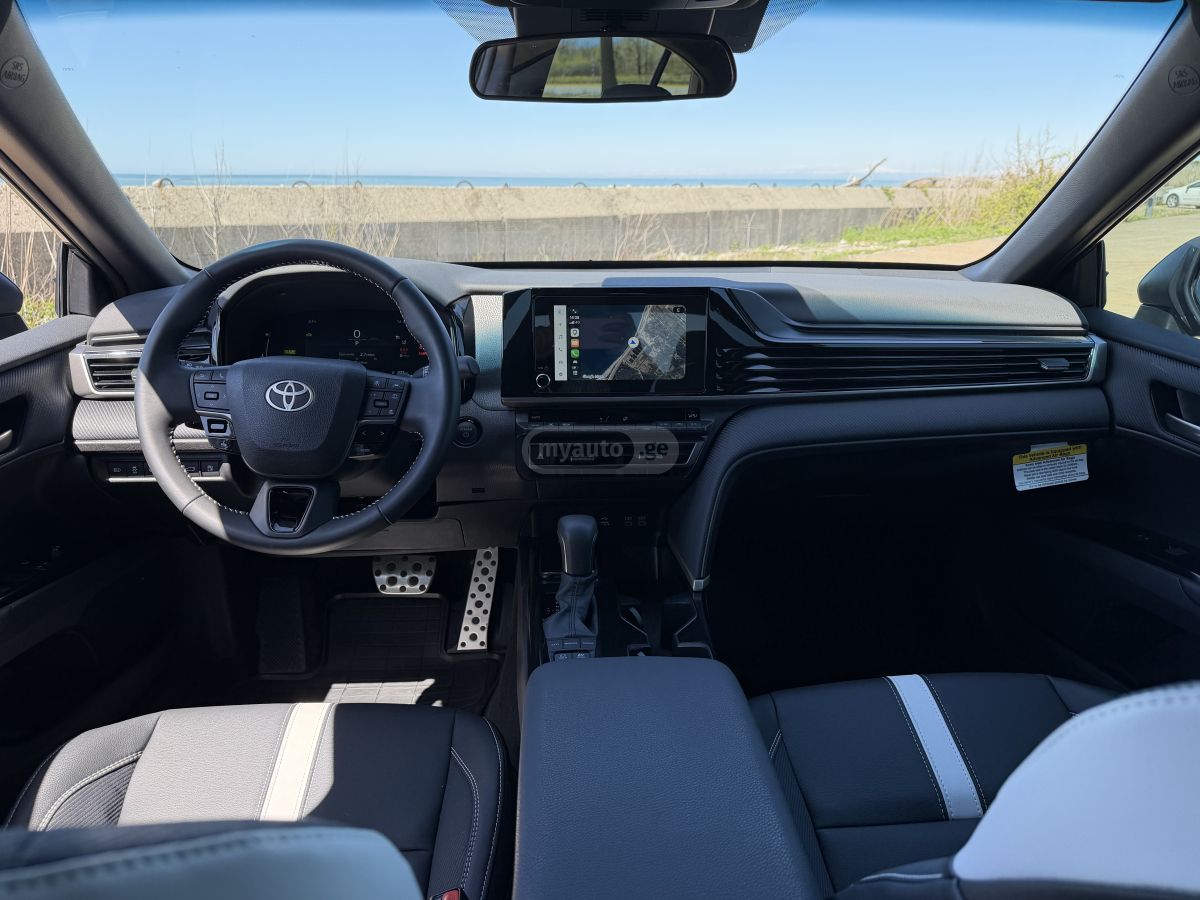 Toyota Camry - фото 9