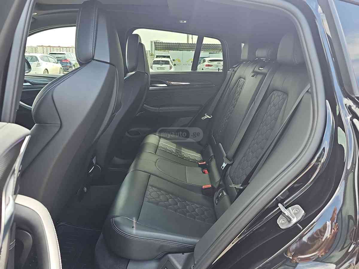 BMW M Competition — миниатюра 11