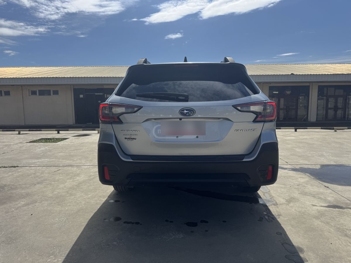 Subaru Outback - фото 8