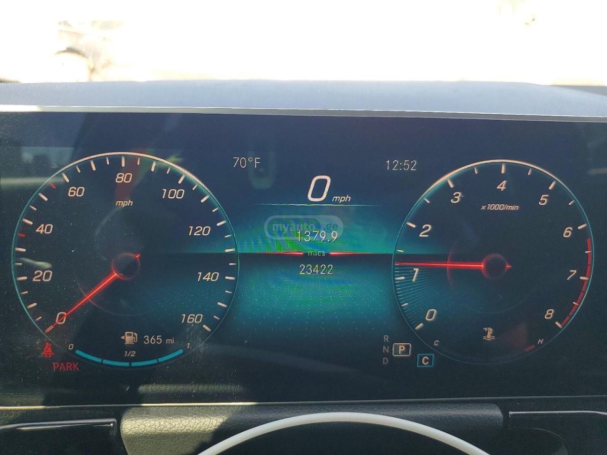 Mercedes-Benz GLA 250 - фото 9