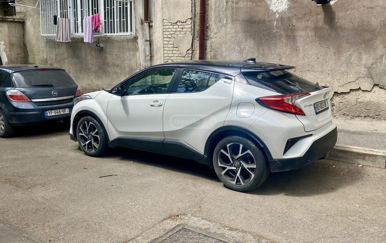 Toyota CHR - фото 3