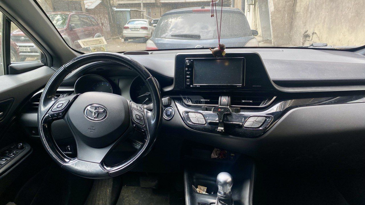Toyota CHR - фото 6