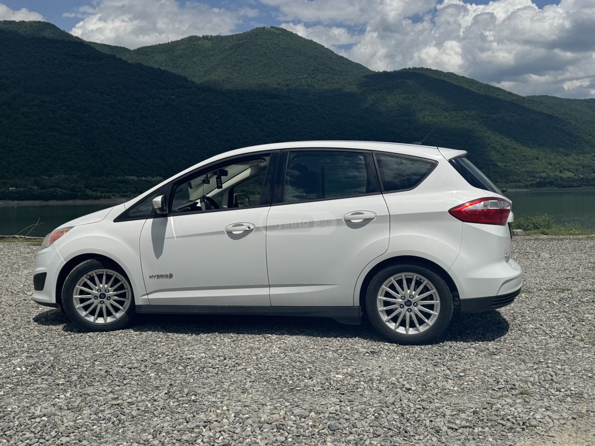 Ford C-MAX - фото 2