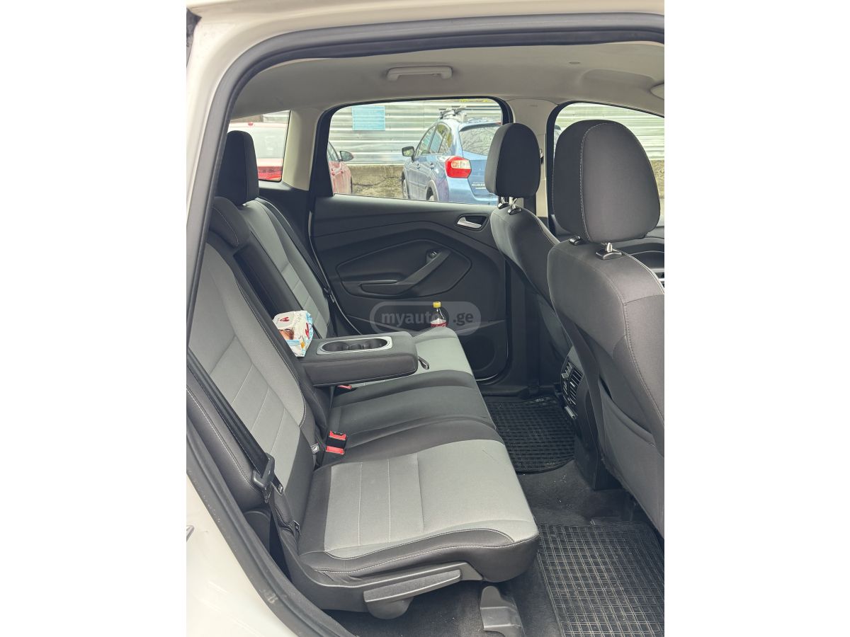 Ford C-MAX - фото 7