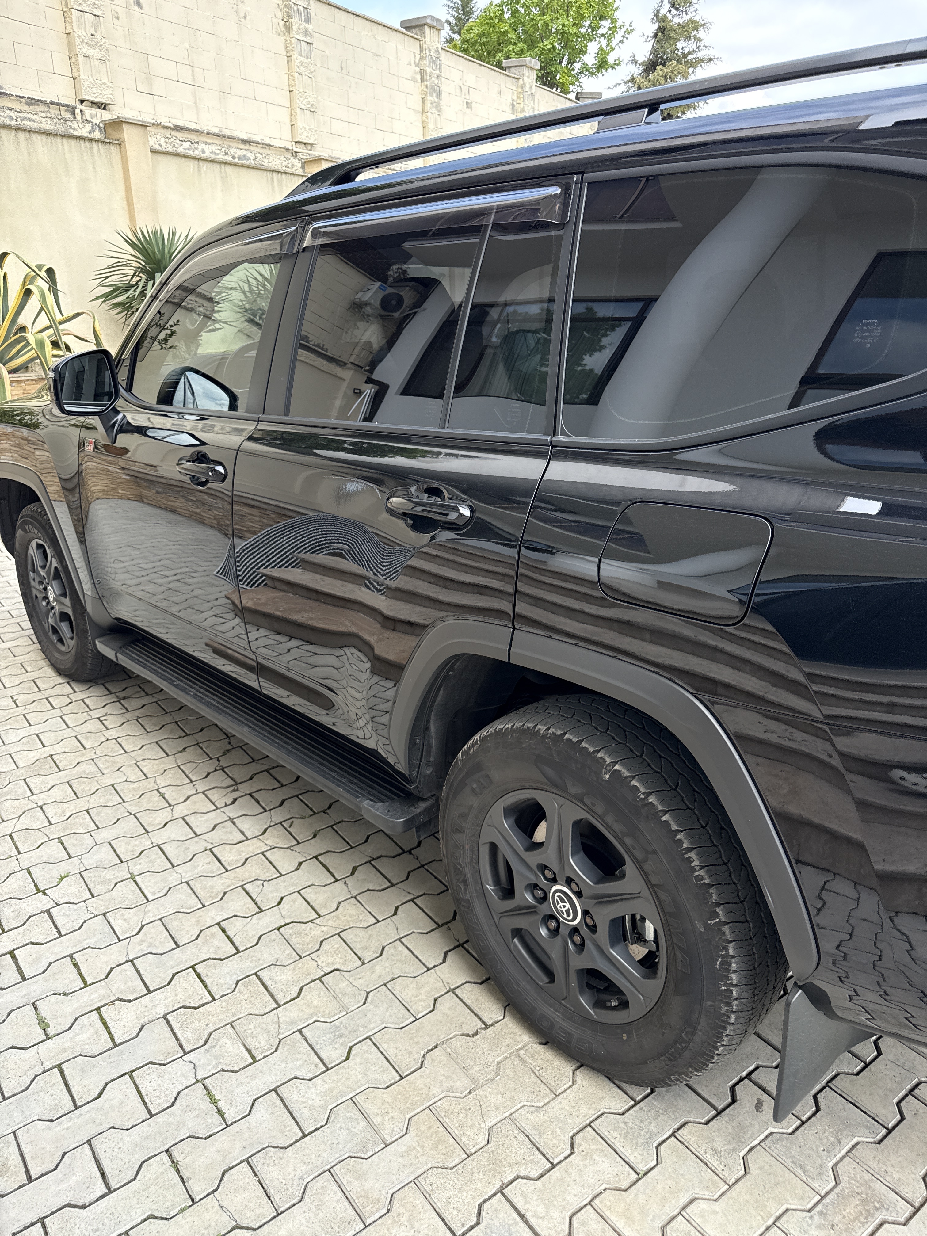 Toyota Land Cruiser - фото 2