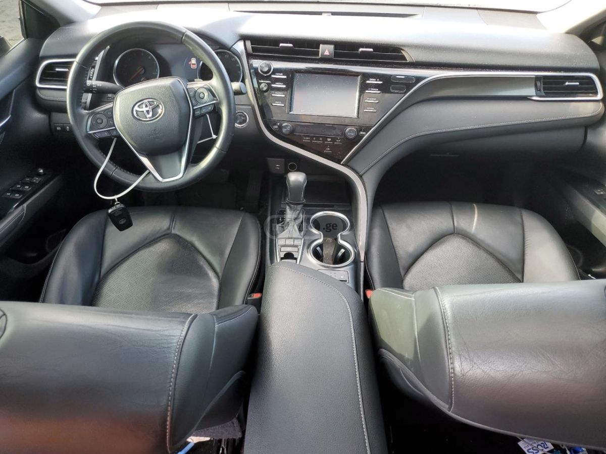 Toyota Camry - фото 10