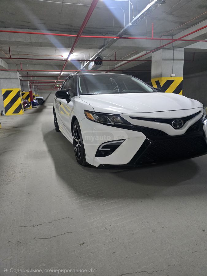 Toyota Camry - фото 3