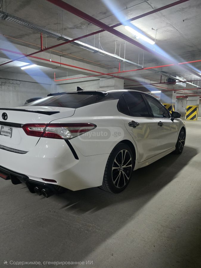 Toyota Camry - фото 5