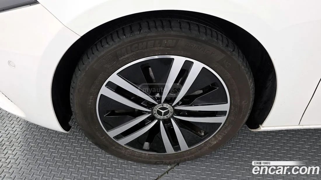 Mercedes-Benz A 45 AMG 2022 — миниатюра 5