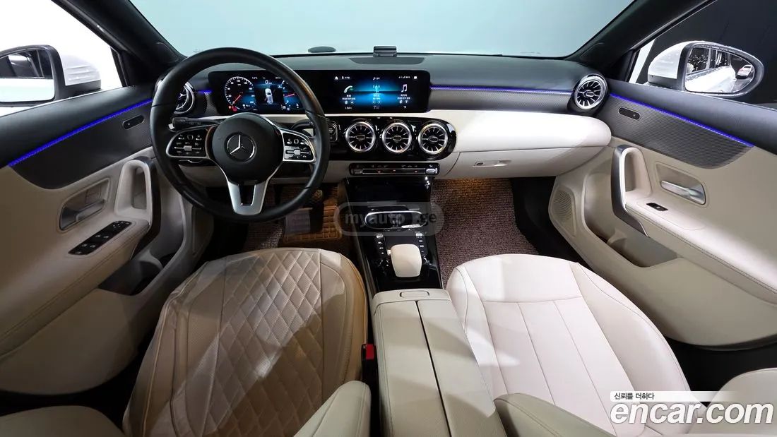 Mercedes-Benz A 45 AMG 2022 — миниатюра 7