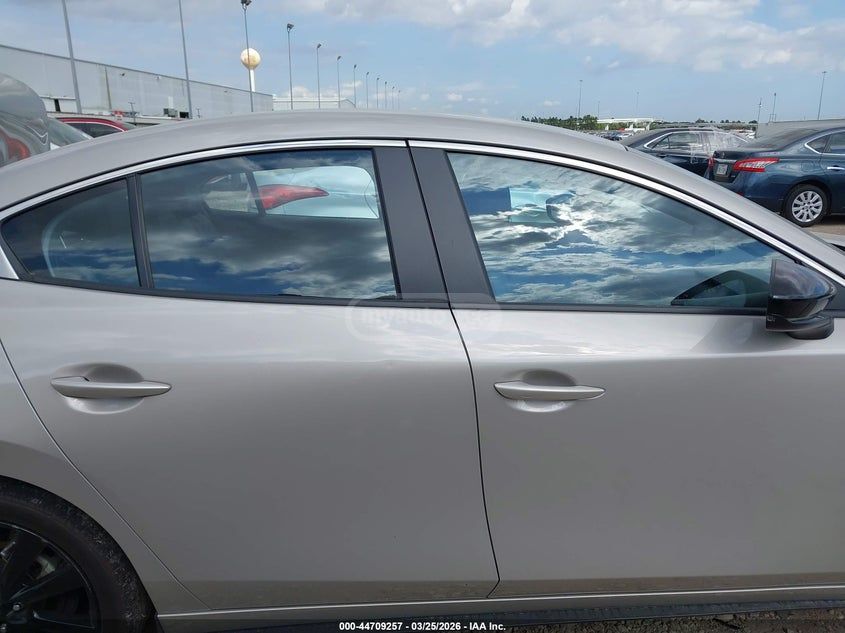 Mazda Mazda 3 2025 — миниатюра 13