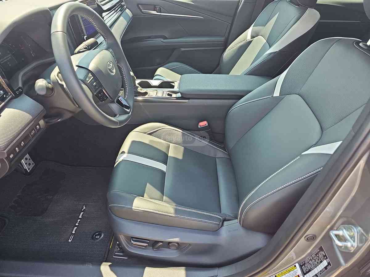 Toyota Toyota Camry — миниатюра 10