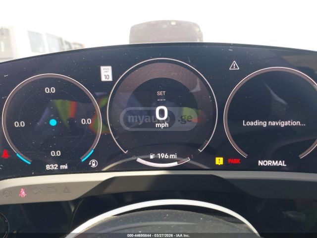 Porsche Taycan 4 S 2026 — миниатюра 10