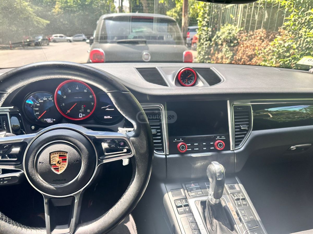 Porsche Macan - фото 10