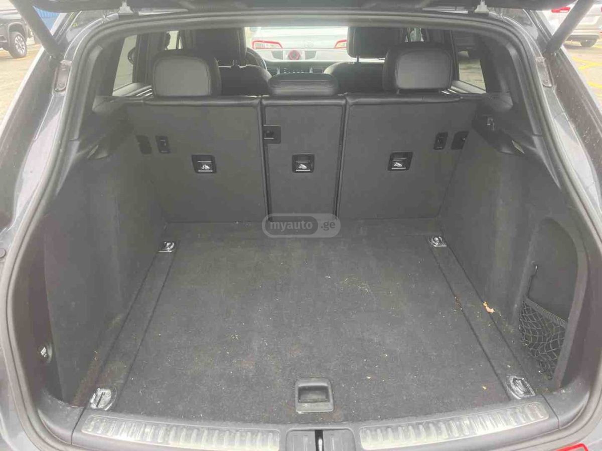 Porsche Macan - фото 13