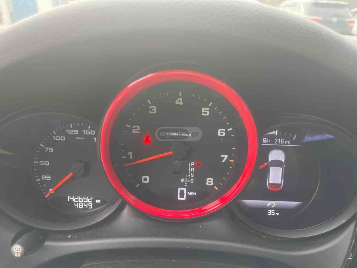 Porsche Macan - фото 7