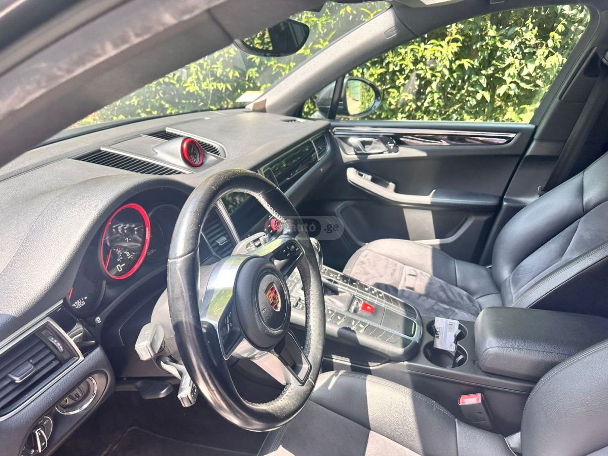 Porsche Macan - фото 9