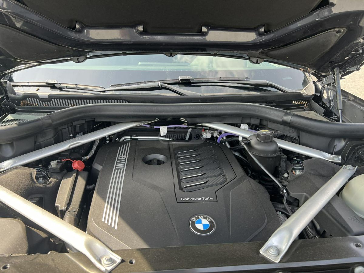 BMW X7 - фото 13