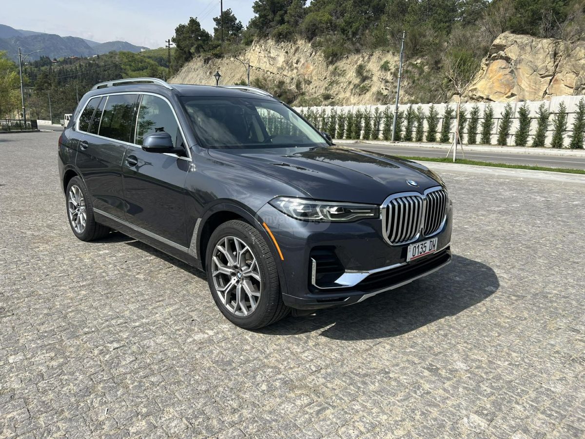 BMW X7 - фото 2