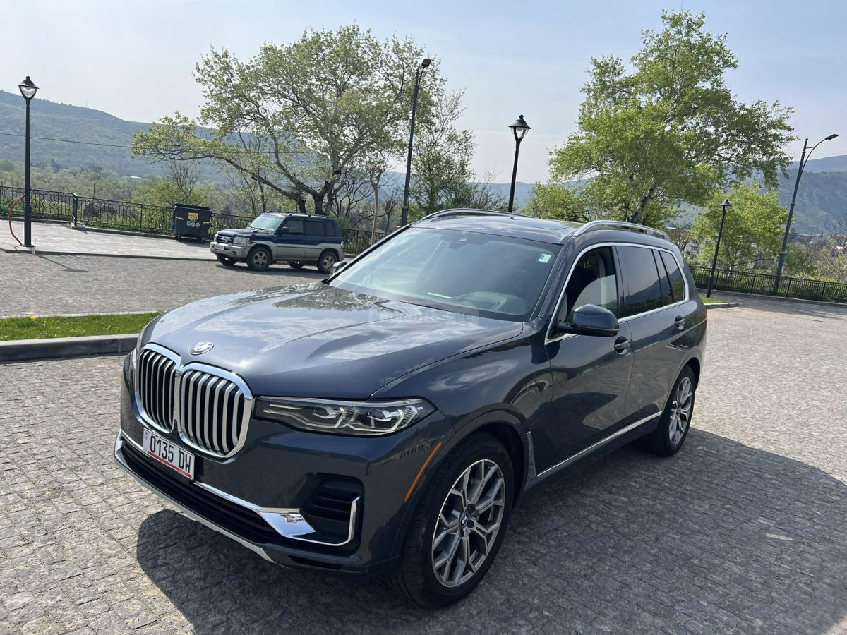 BMW X7 - фото 3
