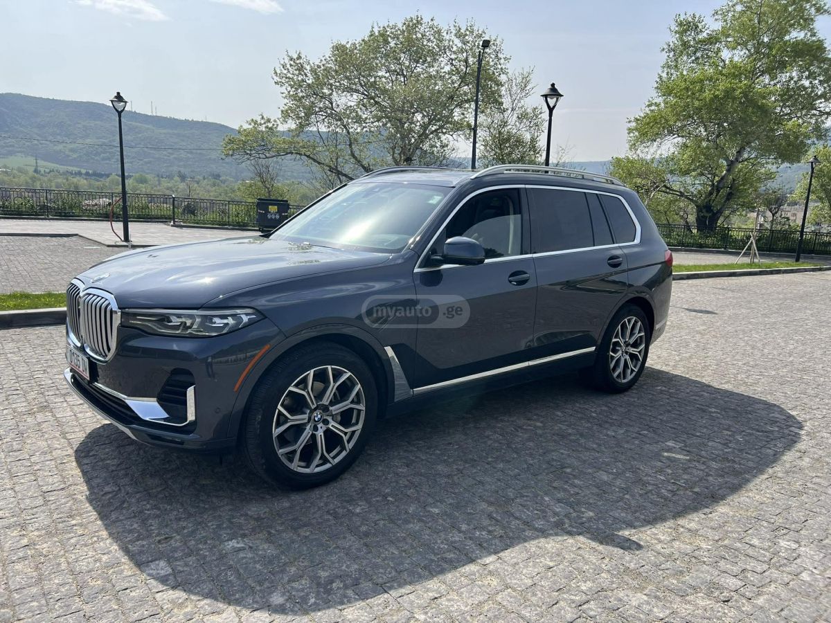 BMW X7 - фото 6