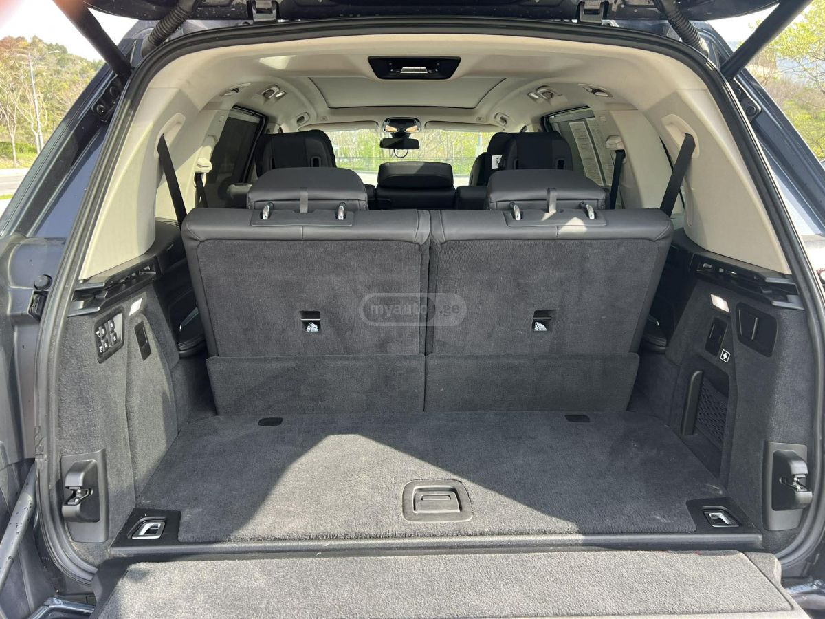 BMW X7 - фото 8