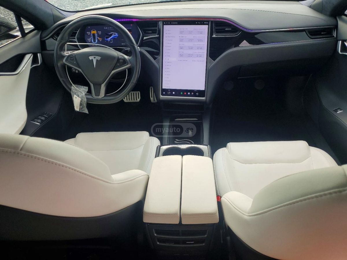 Tesla Model S - фото 4