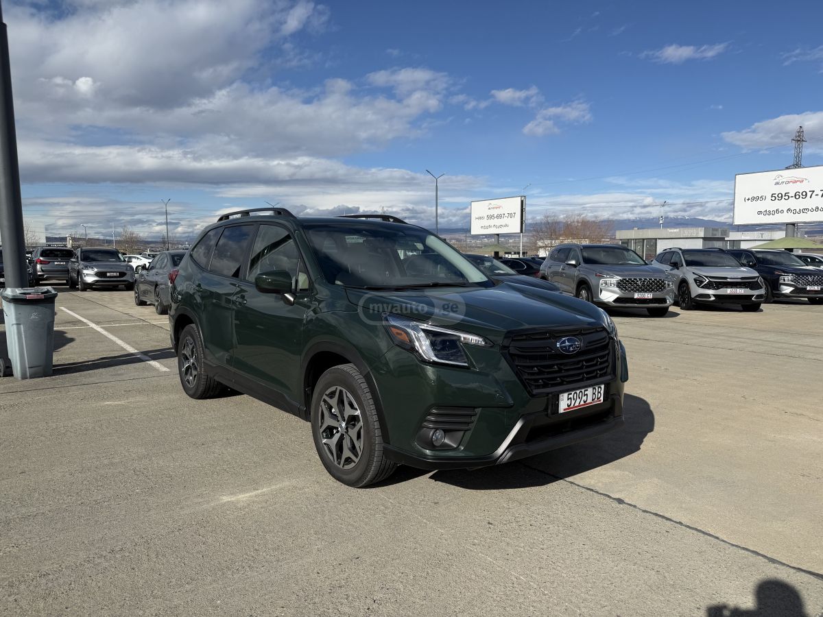 Subaru Limited 4dr All-Wheel Drive CV — миниатюра 1