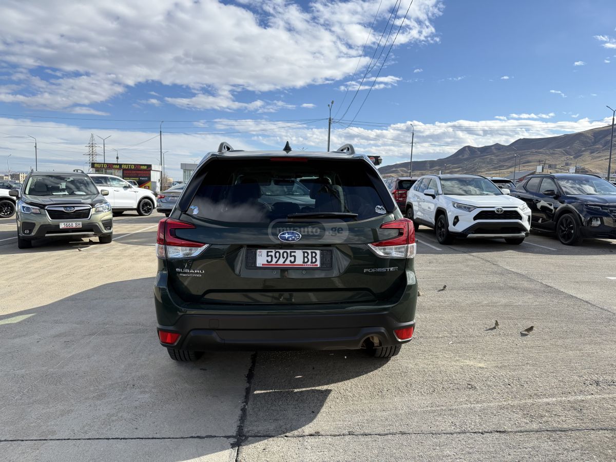 Subaru Limited 4dr All-Wheel Drive CV — миниатюра 6