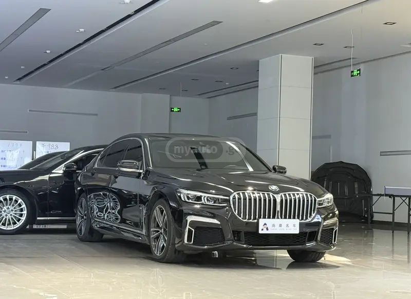 BMW 760 2021 — миниатюра 3