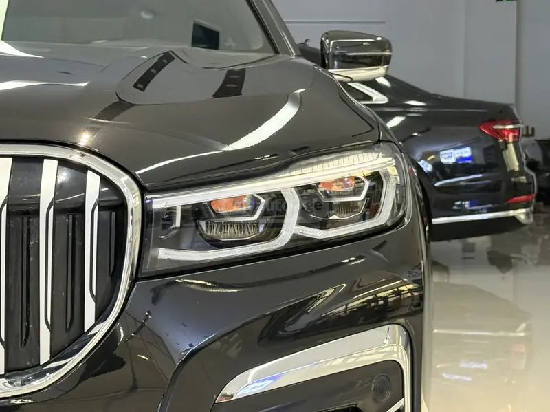 BMW 760 2021 — миниатюра 7