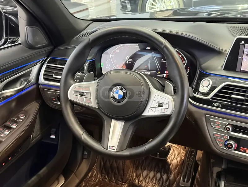 BMW 760 2021 — миниатюра 9
