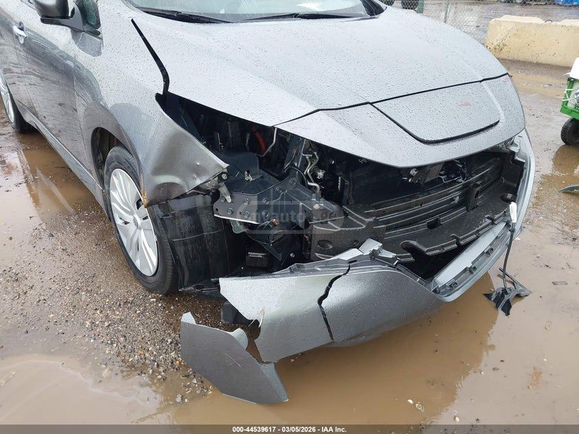 Nissan Leaf 2023 — миниатюра 6