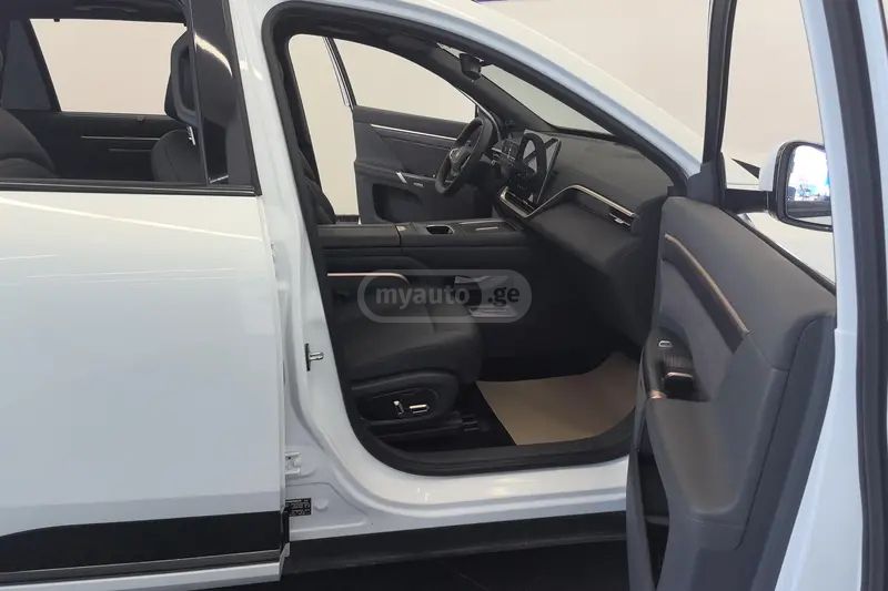 Dongfeng e008 2024 — миниатюра 12