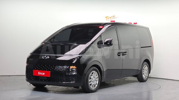 Hyundai Staria - фото 1