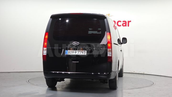 Hyundai Staria - фото 4