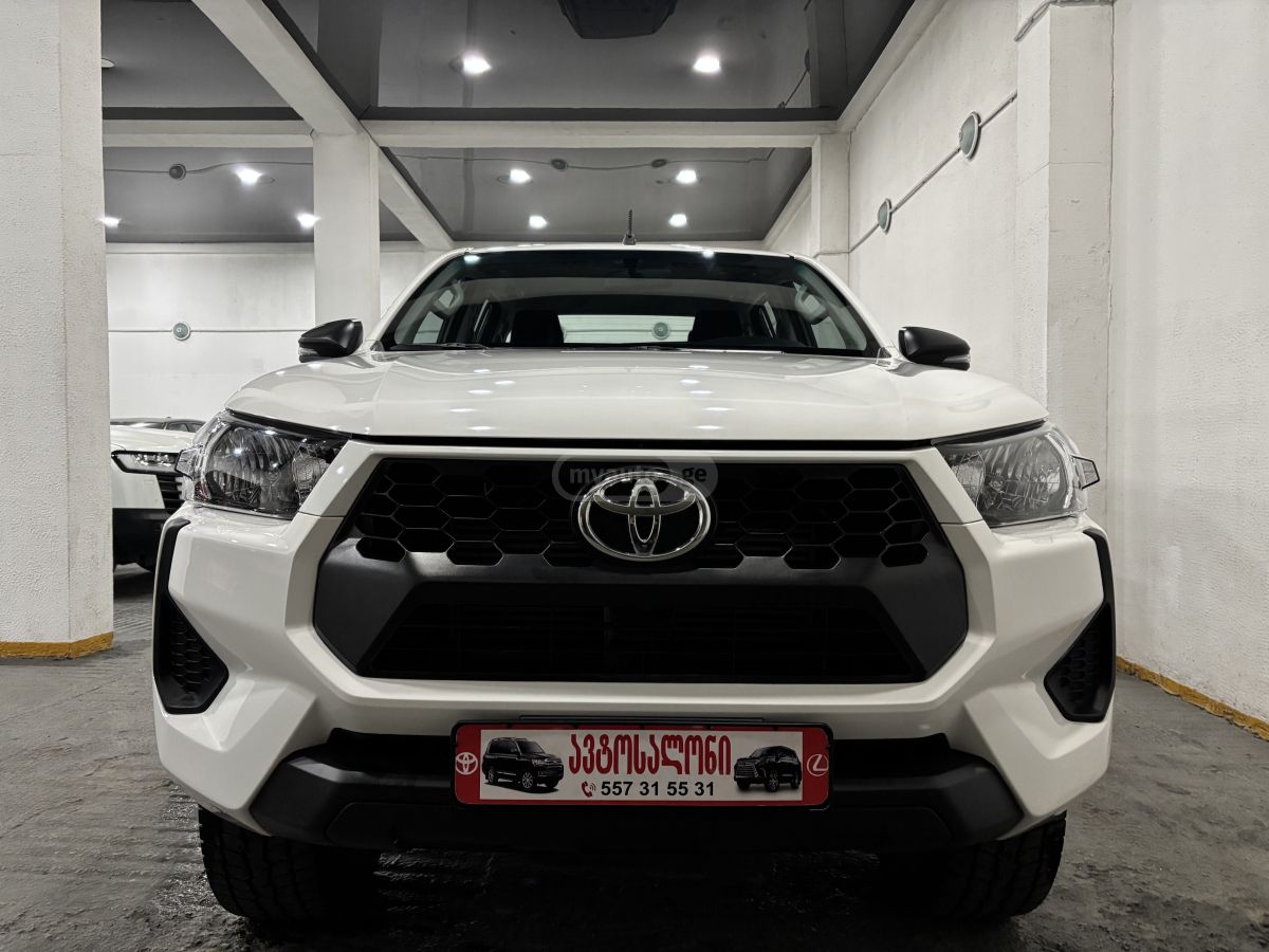 Toyota Hilux - фото 14