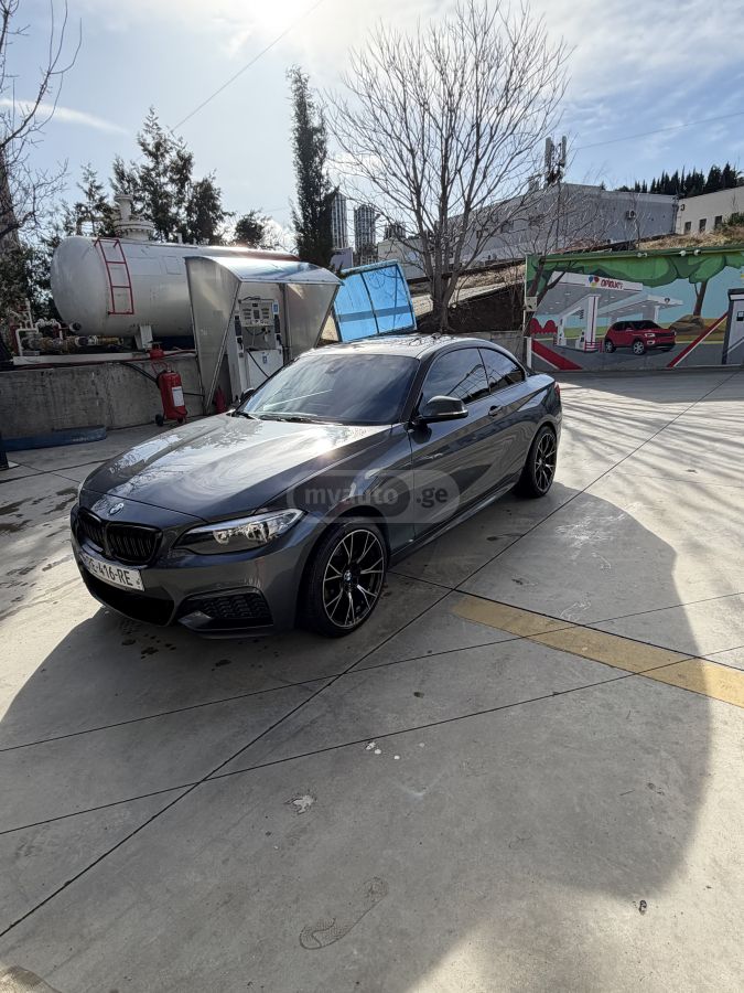 BMW 228 - фото 1